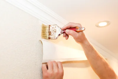 Pose de papier peint à Saint-Ouen-en-Brie — revêtements muraux et toiles de verre